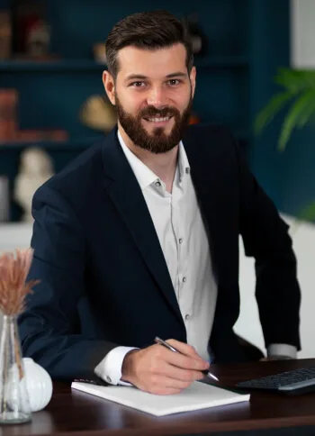 Our Financial Experts The Team  Member Solution. - 斗鱼游戏直播间平台